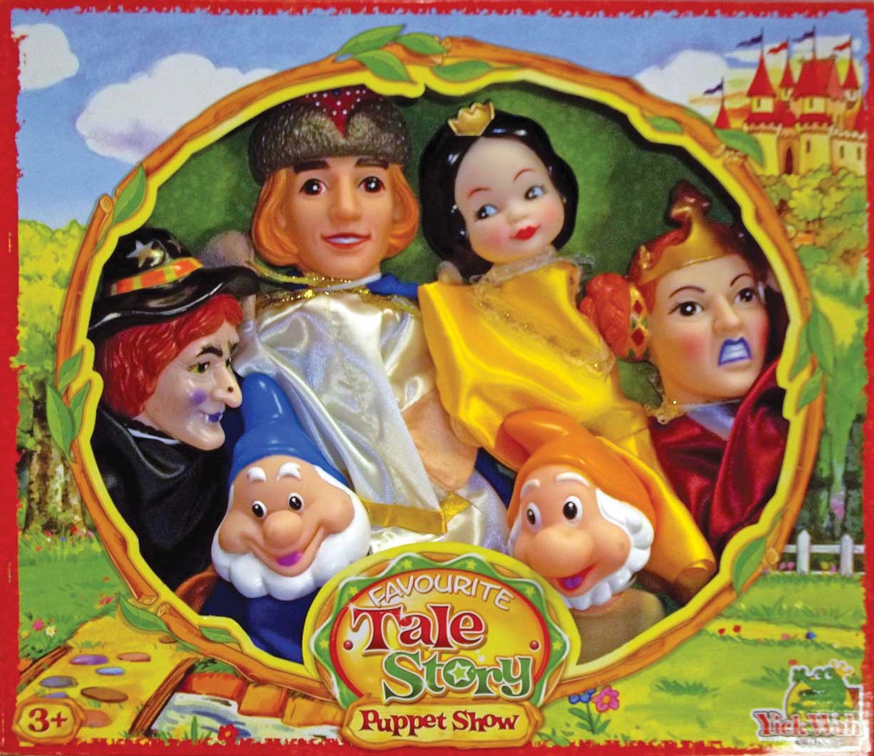 HAND PUPPETS: SNOW WHITE Cover