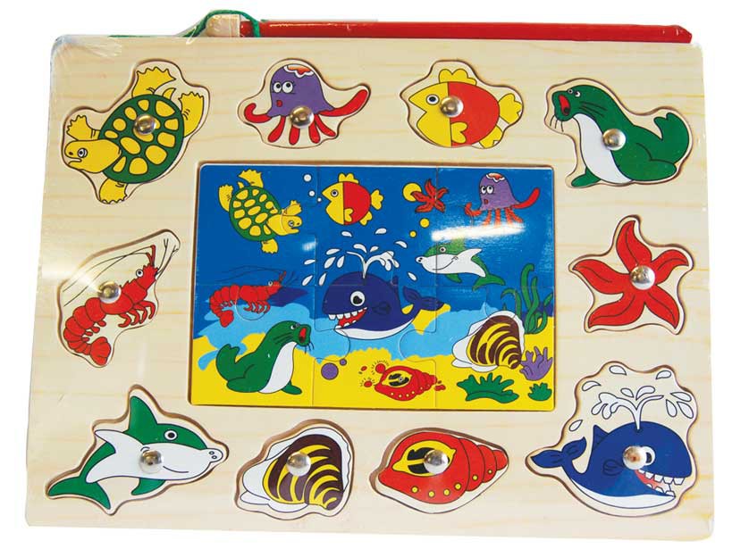 MAGNETIC SEA ANIMALS PUZZLE Cover